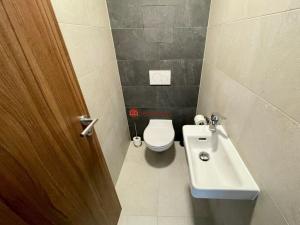 Pronájem bytu 3+kk, Praha - Černý Most, Dobrovolného, 68 m2