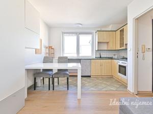 Pronájem bytu 2+kk, Brno, Jasanová, 31 m2