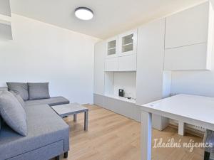 Pronájem bytu 2+kk, Brno, Jasanová, 31 m2