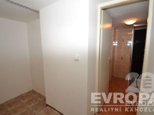 Prodej kanceláře, Praha - Žižkov, U božích bojovníků, 47 m2