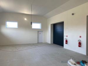 Pronájem výrobních prostor, Jalubí, 900 m2