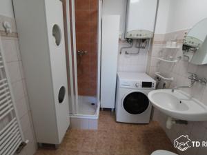 Prodej bytu 2+1, Hrušovany u Brna, Nádražní, 58 m2