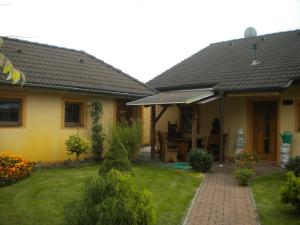 Pronájem rodinného domu, Srch, Pardubická, 115 m2