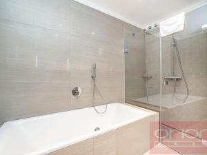 Pronájem bytu 2+kk, Praha - Smíchov, Holečkova, 60 m2