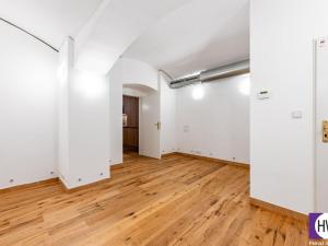 Prodej obchodního prostoru, Praha - Holešovice, Dobrovského, 95 m2