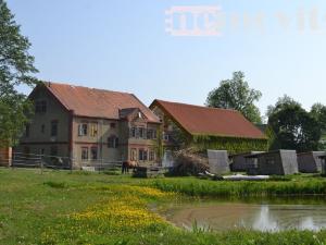 Prodej zemědělské usedlosti, Klatovy - Beňovy, 2222 m2