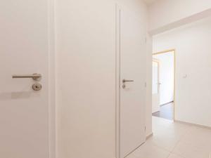 Pronájem bytu 2+kk, Praha - Ruzyně, Ciolkovského, 43 m2