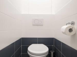 Pronájem bytu 2+kk, Praha - Ruzyně, Ciolkovského, 43 m2