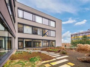 Pronájem obchodního prostoru, Praha - Stodůlky, Laurinova, 1398 m2