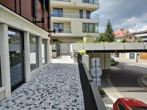 Pronájem obchodního prostoru, Praha - Nusle, Lomnického, 45 m2