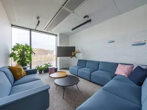 Pronájem kanceláře, Praha - Holešovice, Partyzánská, 44 m2