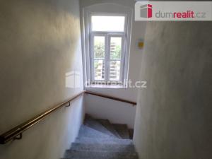 Pronájem bytu 1+1, Karlovy Vary, Na Vyhlídce, 39 m2