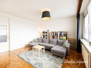 Pronájem bytu 3+1, Praha - Žižkov, U kněžské louky, 89 m2