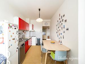 Pronájem bytu 3+1, Praha - Žižkov, U kněžské louky, 89 m2