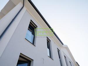 Prodej bytu 3+kk, Praha - Bohnice, V Zámcích, 63 m2