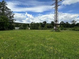 Prodej trvalého travního porostu, Týn nad Vltavou, Hněvkovice na pravém břehu Vlt., 1648 m2