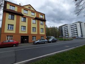 Prodej bytu 2+1, Karlovy Vary - Drahovice, Mattoniho nábřeží, 54 m2