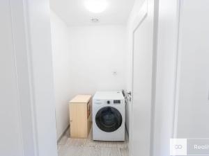 Prodej bytu 3+kk, Praha - Strašnice, Limuzská, 87 m2