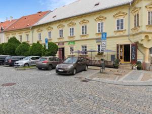 Pronájem kanceláře, Jindřichův Hradec - Jindřichův Hradec II, Masarykovo náměstí, 29 m2