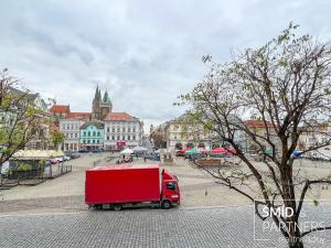 Pronájem obchodního prostoru, Kolín - Kolín I, Karlovo náměstí, 114 m2