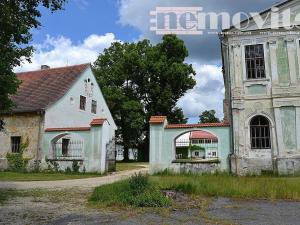 Prodej historického objektu, Hatín - Jemčina, 2500 m2