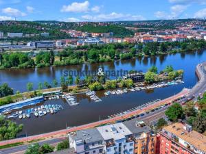 Pronájem bytu 1+kk, Praha - Podolí, Sinkulova, 27 m2