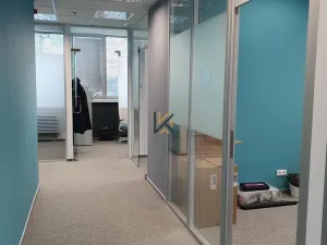 Pronájem kanceláře, Praha - Holešovice, Jankovcova, 478 m2