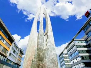 Pronájem kanceláře, Praha - Stodůlky, náměstí Junkových, 2427 m2