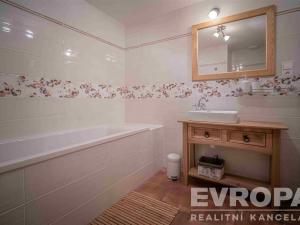 Prodej ubytování, Jablonec nad Jizerou, 200 m2