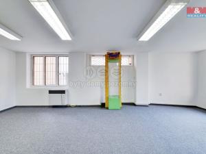 Pronájem obchodního prostoru, Mariánské Lázně, Hlavní třída, 35 m2