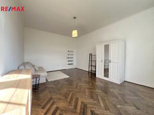 Pronájem bytu 3+kk, Praha - Smíchov, Pod tratí, 76 m2