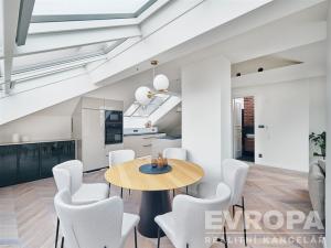 Pronájem bytu 4+kk, Praha - Vinohrady, Šafaříkova, 120 m2