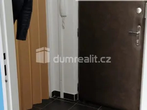 Pronájem bytu 1+kk, Praha - Kamýk, Otradovická, 34 m2