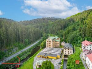 Prodej výrobních prostor, Jablonec nad Jizerou - Buřany, 2696 m2