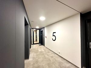 Prodej bytu 1+kk, Praha - Smíchov, Plzeňská, 22 m2