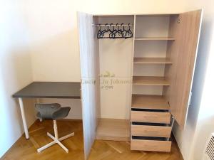 Pronájem bytu 1+kk, Praha - Libeň, Pod Labuťkou, 19 m2