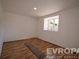 Prodej rodinného domu, Zásmuky - Nesměň, 70 m2