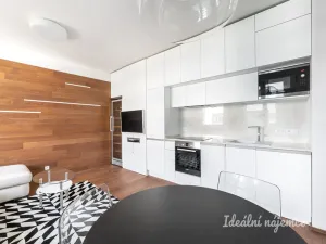 Pronájem bytu 2+kk, Praha - Stodůlky, Petržílkova, 43 m2