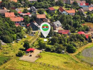 Prodej pozemku pro bydlení, Jenčice, 1599 m2