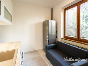 Pronájem bytu 3+1, Praha - Hloubětín, Sadská, 65 m2