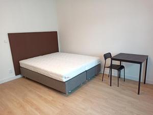 Pronájem bytu 1+kk, Praha - Vysočany, Poděbradská, 28 m2