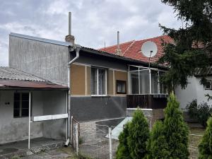 Prodej rodinného domu, Sadská, Adamcova, 120 m2