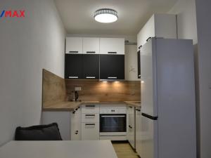 Pronájem bytu 1+kk, Cerhenice, Za Cukrovarem, 37 m2