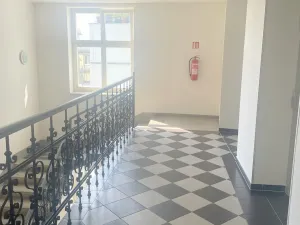 Pronájem bytu 2+kk, Praha - Nové Město, Lublaňská, 38 m2