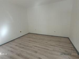 Pronájem bytu 1+1, Šternberk, 35 m2