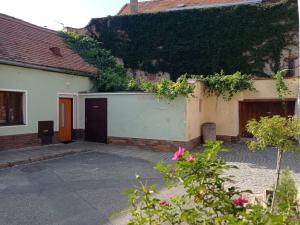 Prodej rodinného domu, Mikulov, Kapucínská, 65 m2