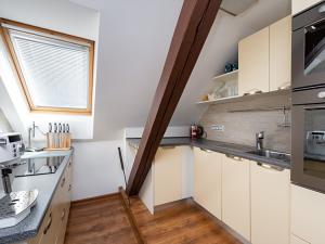 Pronájem bytu 3+1, Praha - Strašnice, Pod Strání, 90 m2