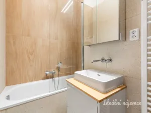 Pronájem bytu 3+kk, Praha - Smíchov, Plzeňská, 46 m2