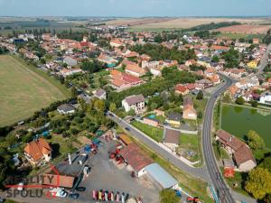 Prodej bytu 4+1, Kněževes, Jižní, 80 m2