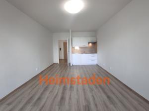 Pronájem bytu 1+kk, Orlová - Lutyně, Masarykova třída, 28 m2